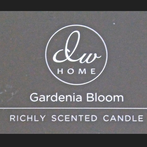 DW HOME CANDLE GARDENIA BLOOM RICHLY SCENTED 3 PC SET NEW 5.7 oz - Picture 3 of 4